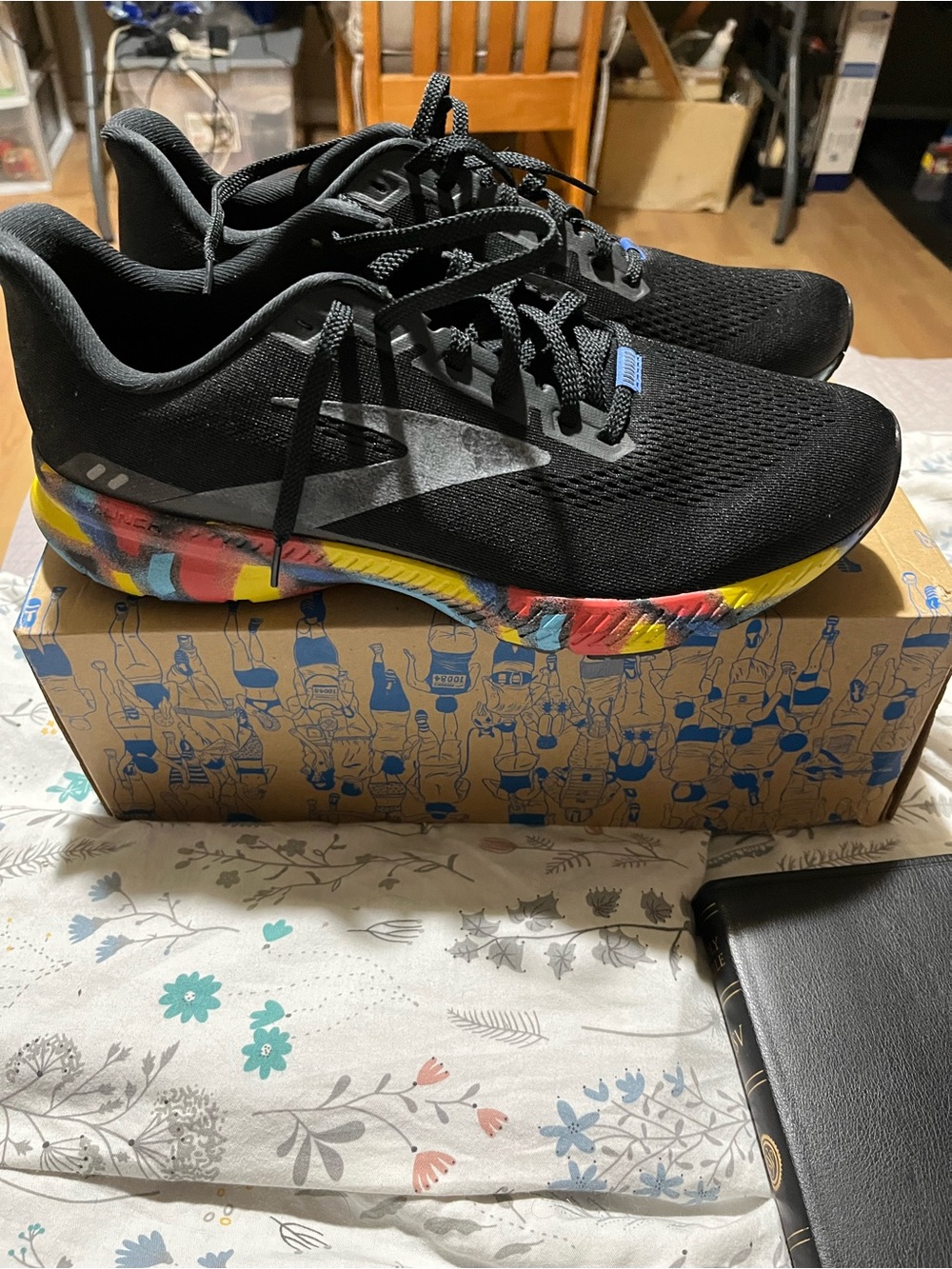 Brooks Black Running Shoes with Multicolor Sole